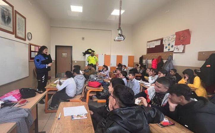 Polis Mesleği Gençlere Tanıtıldı
