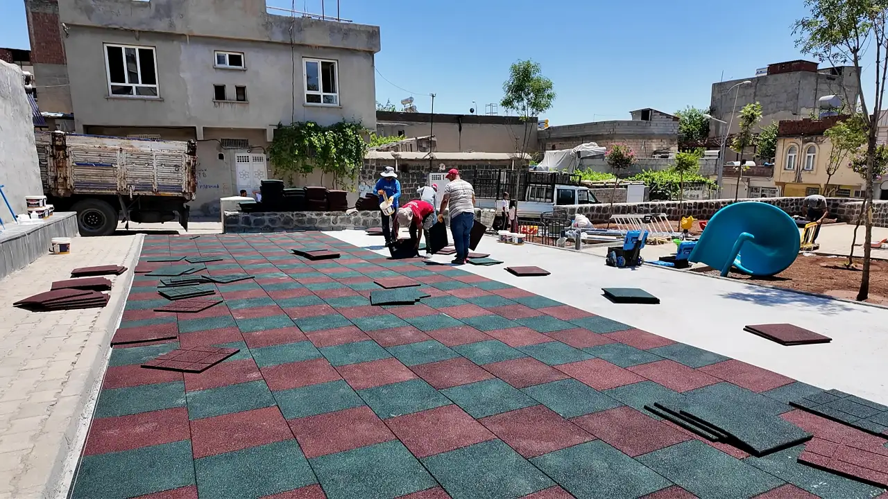 Siverek’te Çocuklar ve Aileler İçin Yeni Yaşam Alanı Hizmete Açıldı