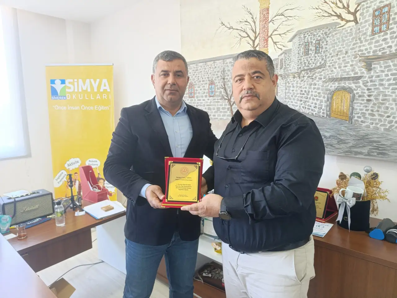 Siverek'te Cuma Şirin’e Zeka Oyunlarına Katkısından Dolayı Anlamlı Teşekkür