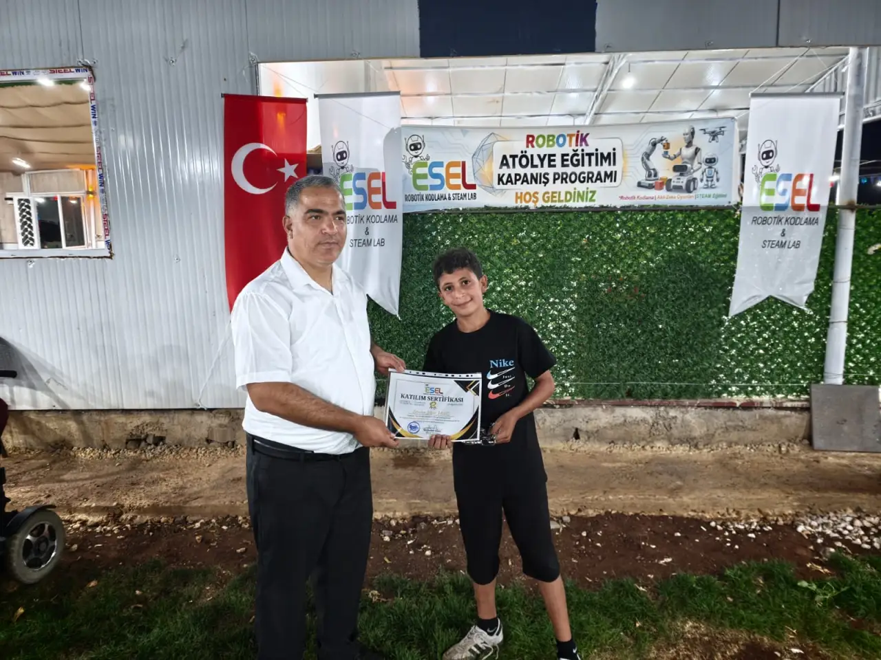 Siverek’te Geleceğin Mucitleri Sertifikalarını Aldı