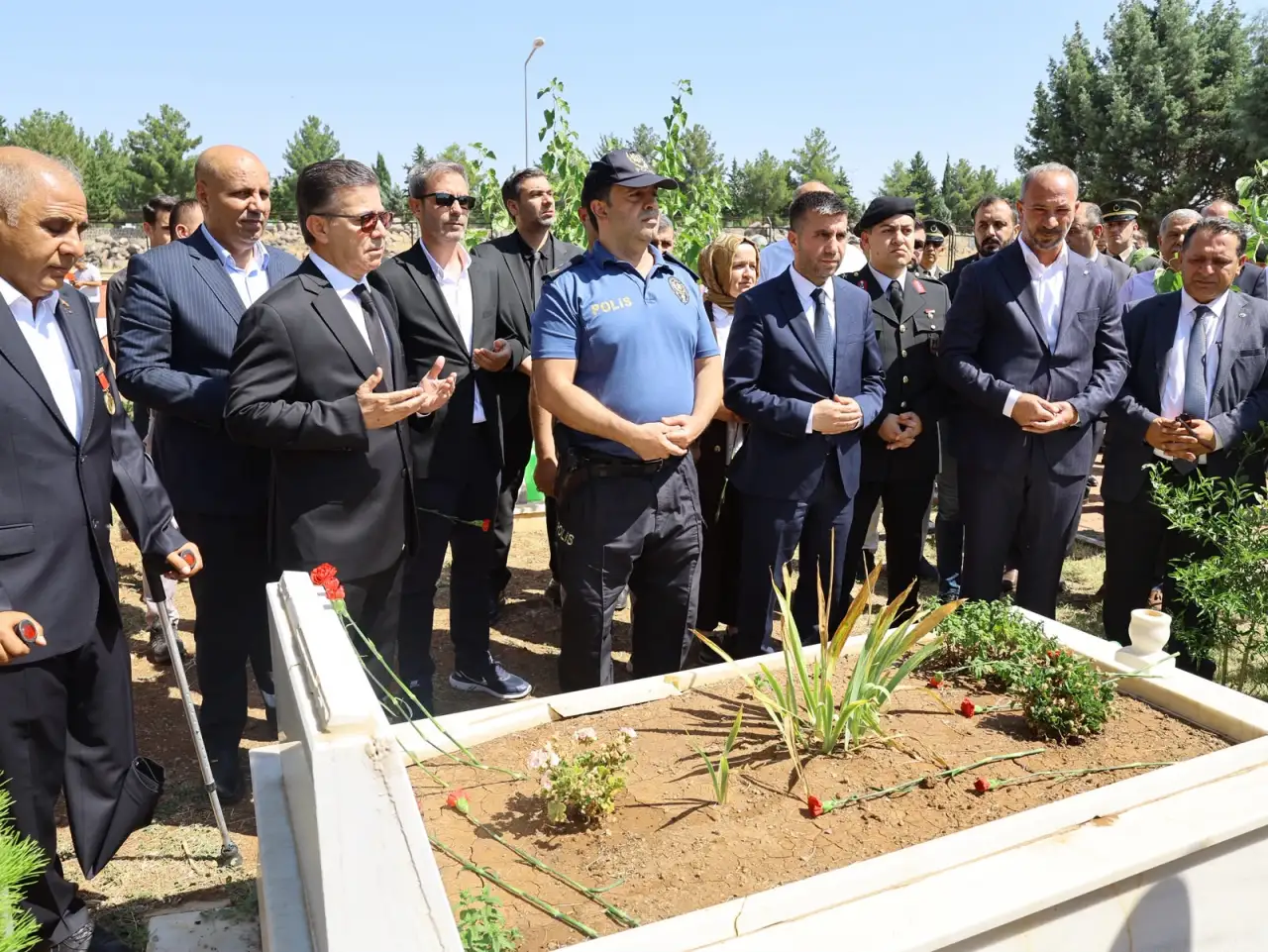 Siverek’te 15 Temmuz Anma Etkinlikleri Başladı: Şehitler Dualarla Yâd Edildi