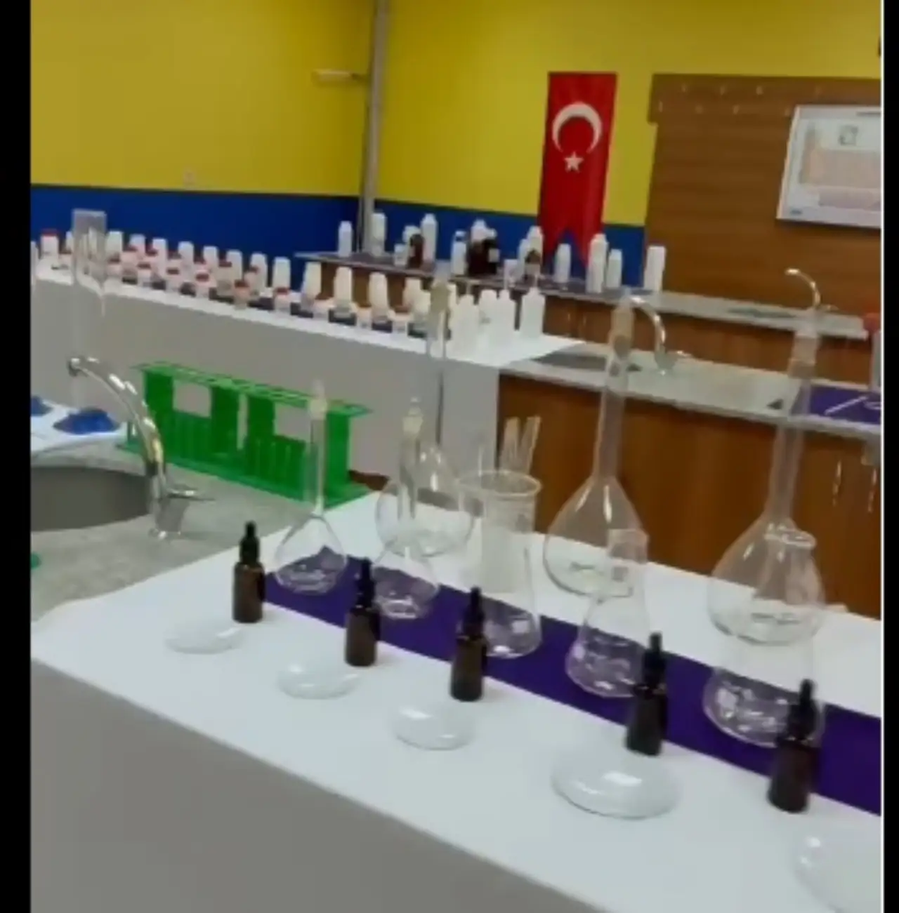 Siverek'te Bilimin Işığı Yandı: Fenerbahçeli Doktorlardan Anadolu Lisesi'ne Anlamlı Destek