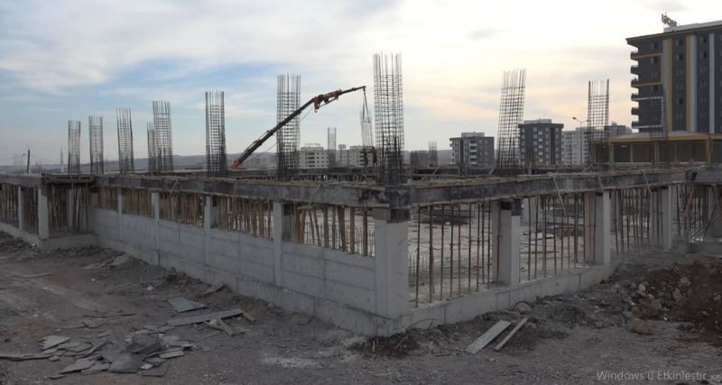 Gençlere Dev Tesisler Yapılıyor