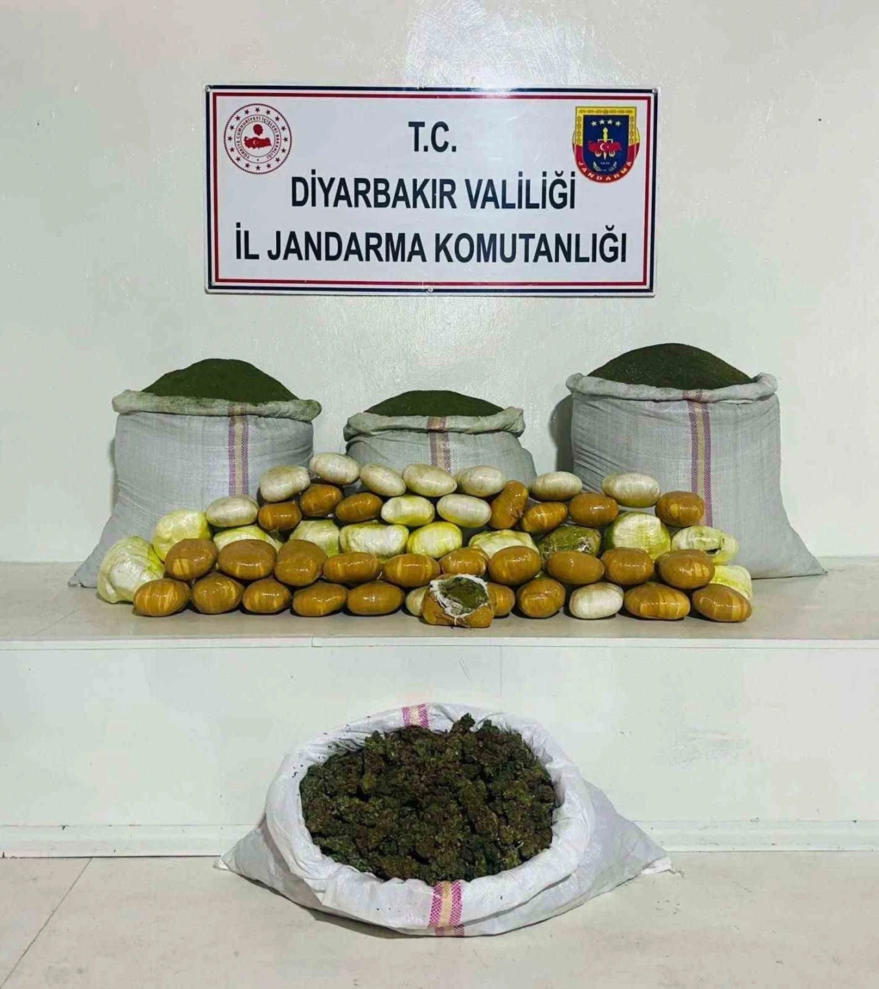 180 Kilo Esrar Ele Geçirildi