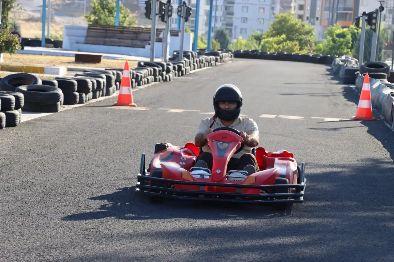 Şanlıurfa’da Modern Go-Kart Pisti Hizmete Girdi