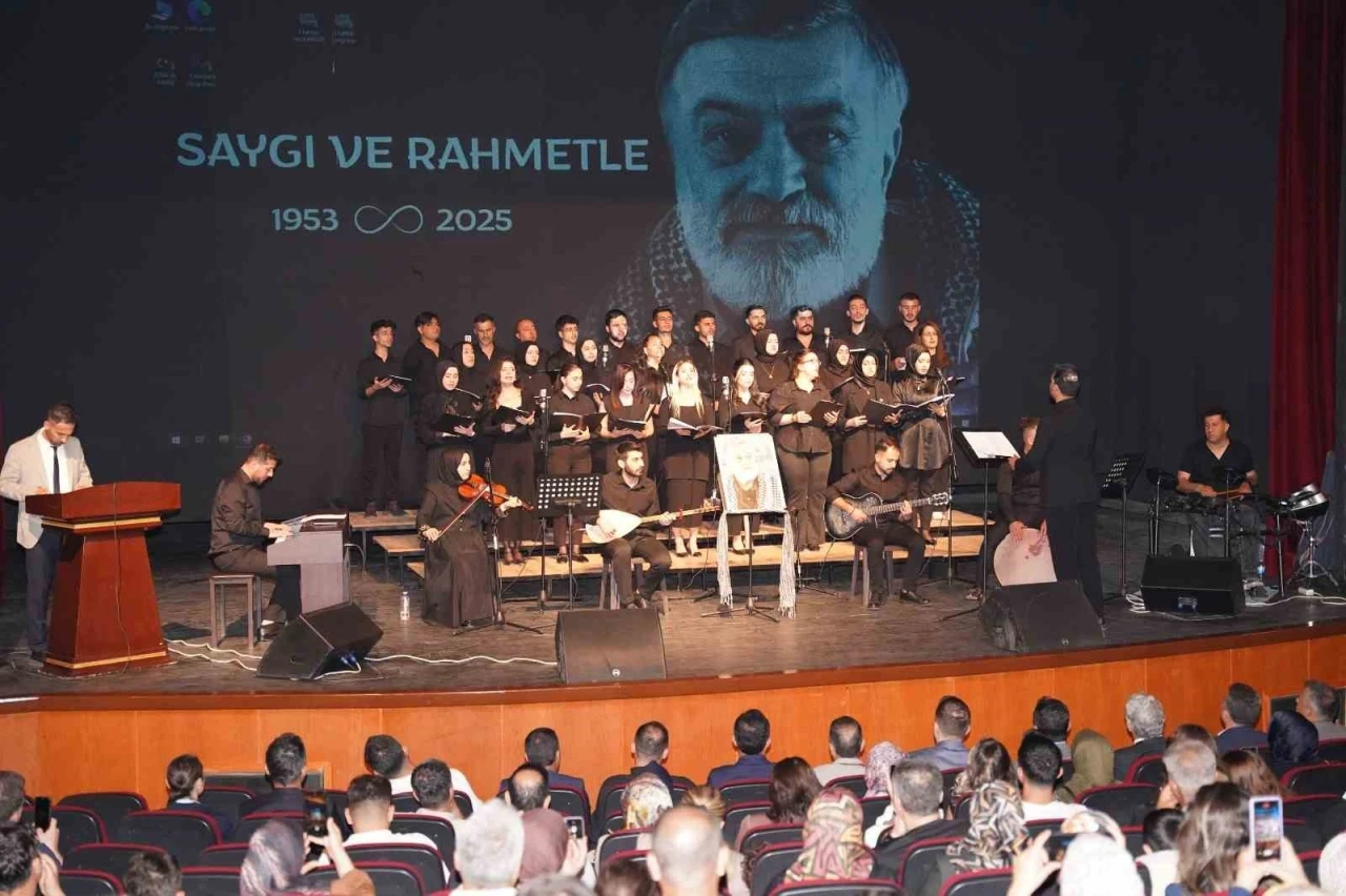 Duygu Dolu Gecede Kahtalı Mıçe Türkülerle Anıldı