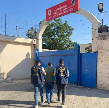 Çeşitli Suçlardan Aranan 14 Zanlı Tutuklandı
