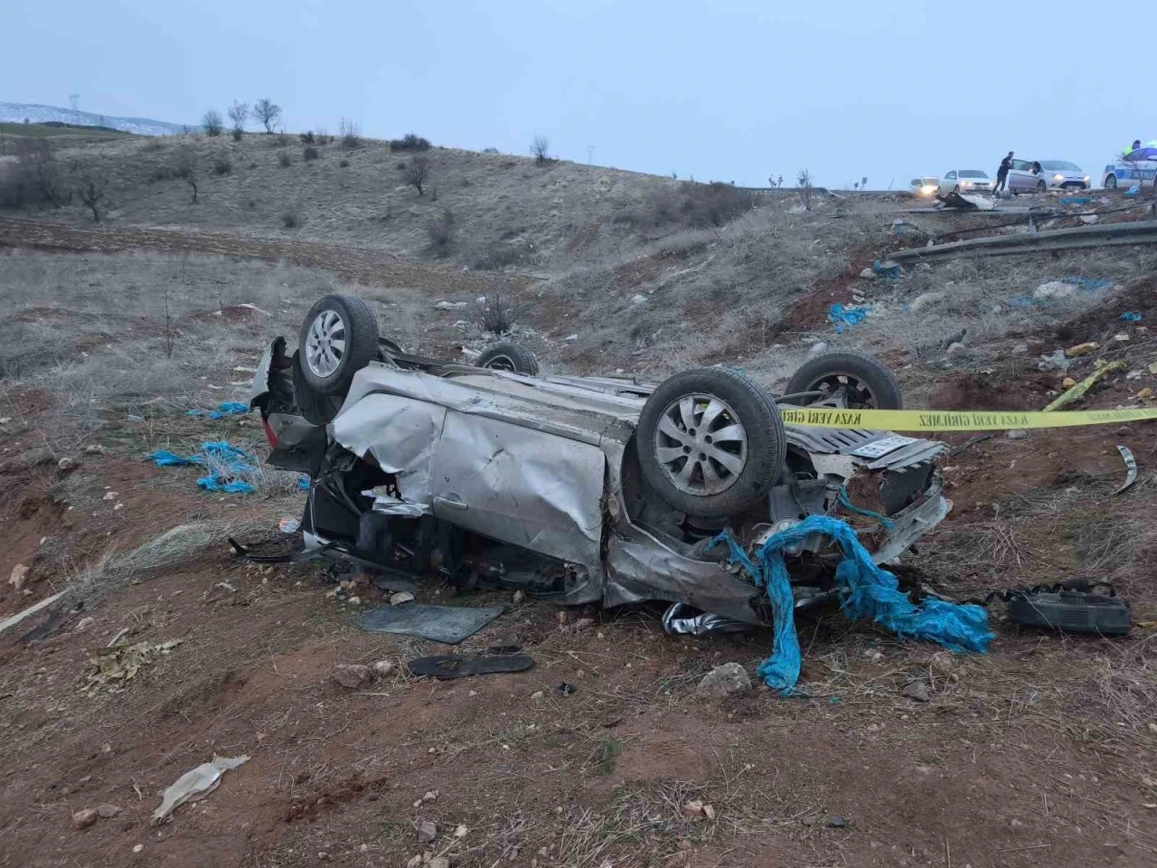 Takla Atan Otomobil Şarampole Yuvarlandı: 1 Ölü, 3 Yaralı