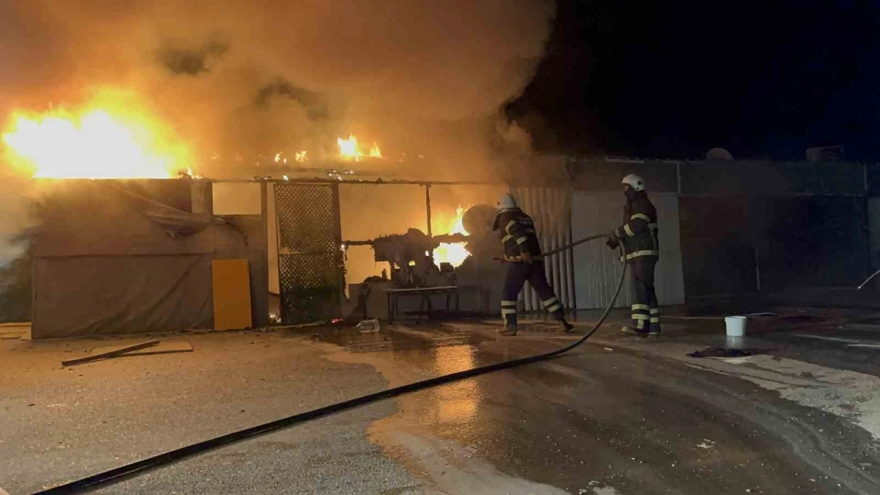Konteyner Kentte Korkutan Yangın
