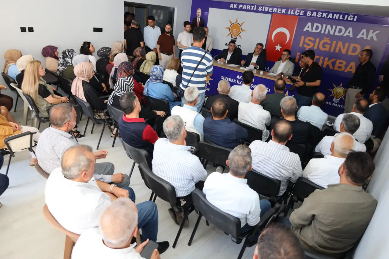 AK Parti İl Başkanı Mehmet İlhami Günbegi Siverek’te Vatandaşlarla Buluştu