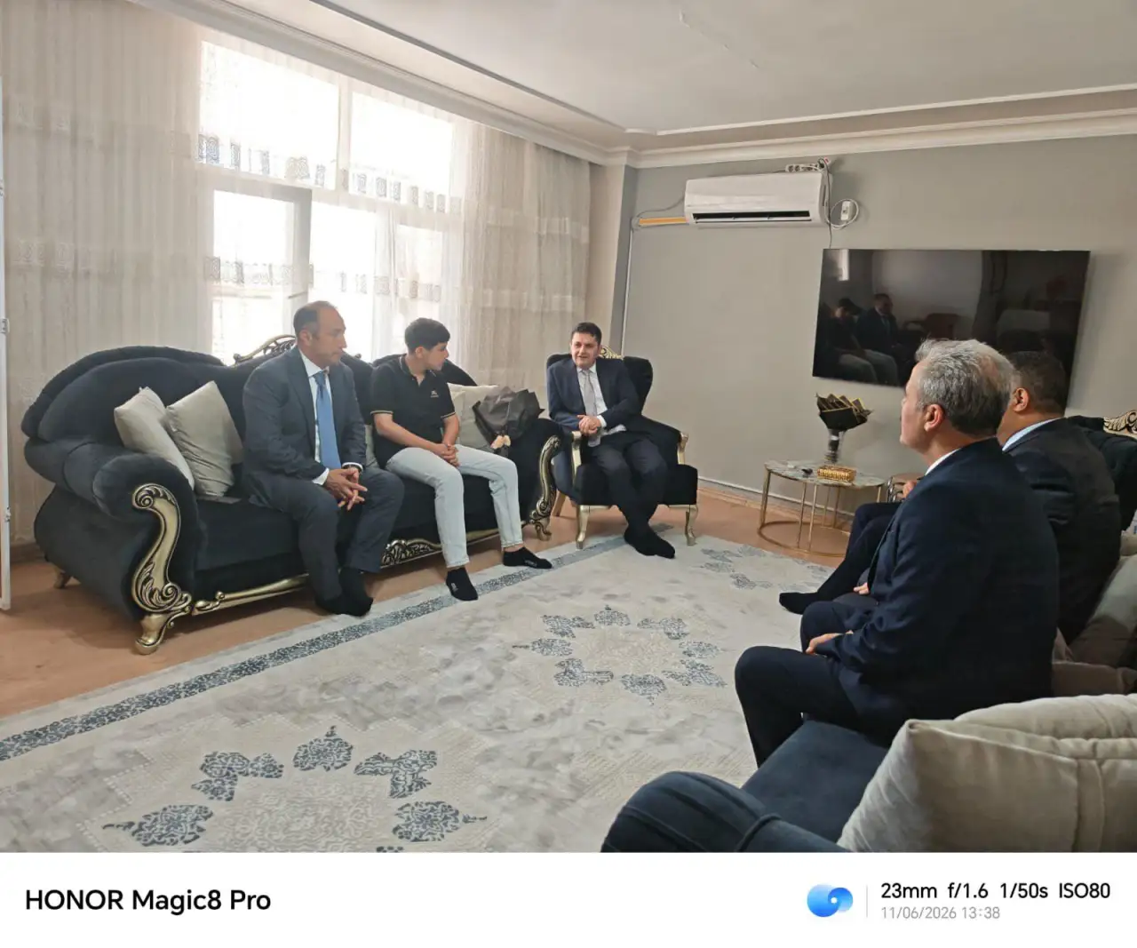 Yaralı Öğrenci Mehmet Haluk Yalnız Değil: Milli Eğitim Heyetinden Evinde Moral Ziyareti