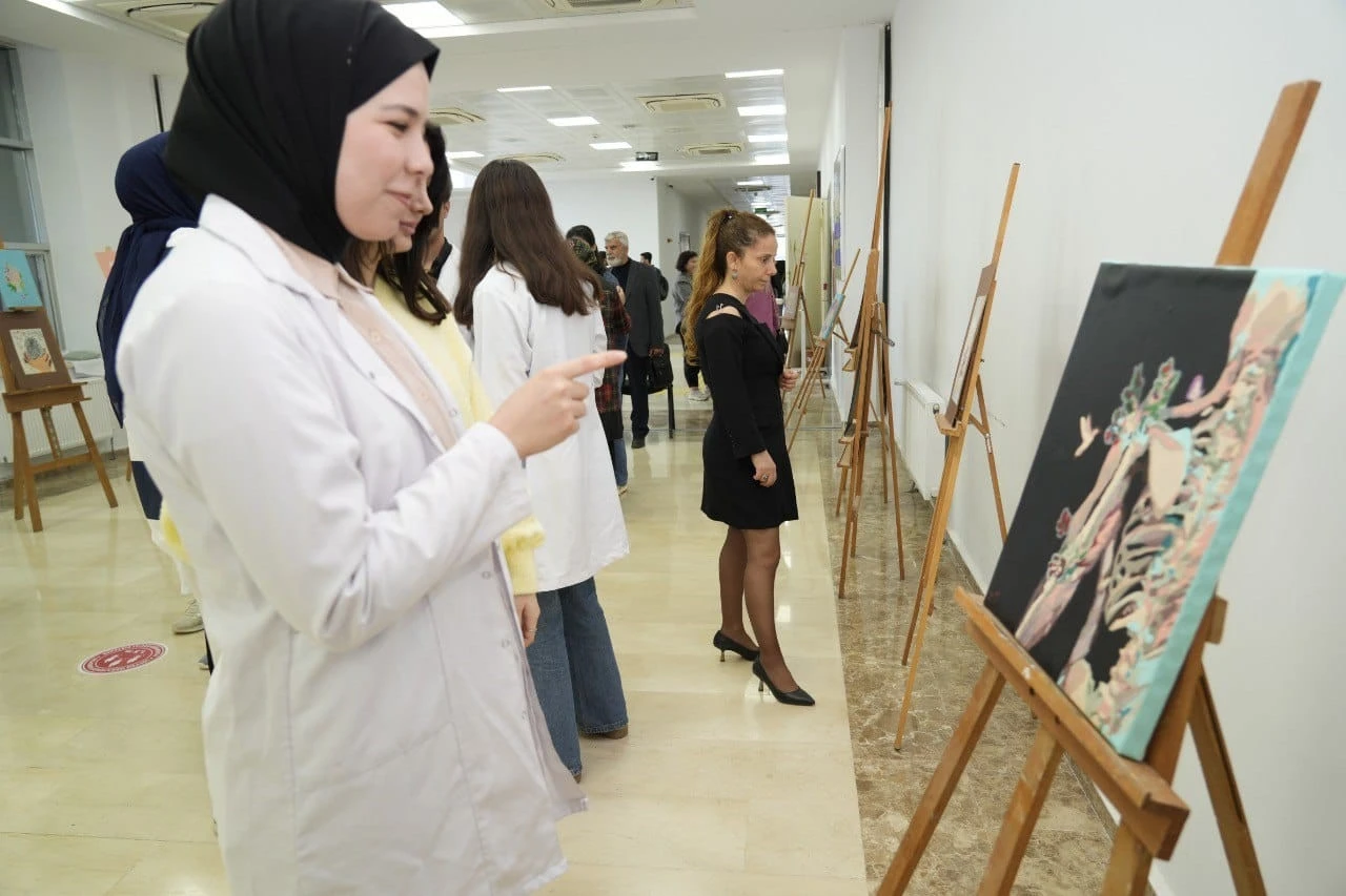 "Anatomide Sanat" Resim Sergisi Açıldı