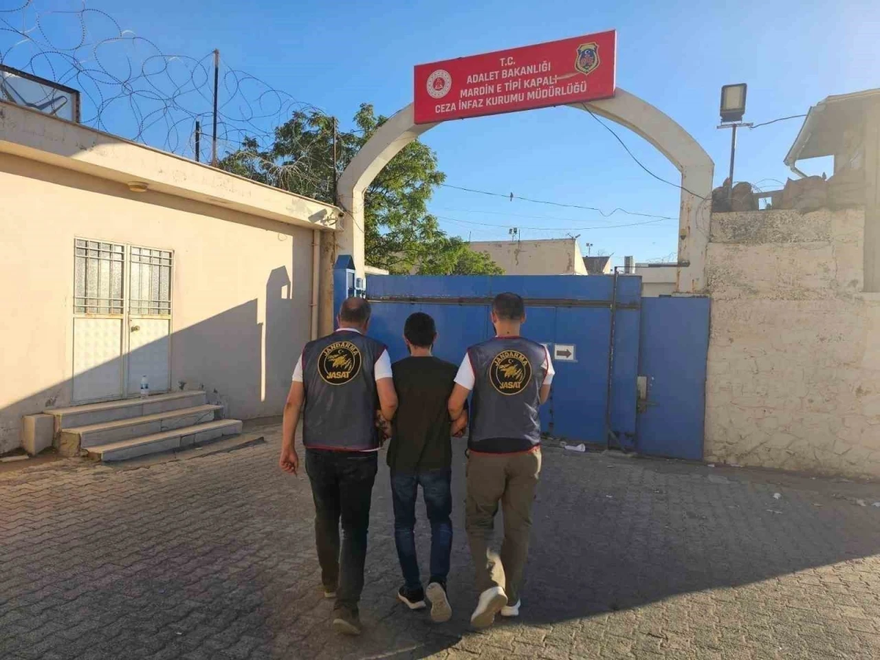 43 Yıl Kesinleşmiş Hapis Cezası Bulunan Firari Yakalandı