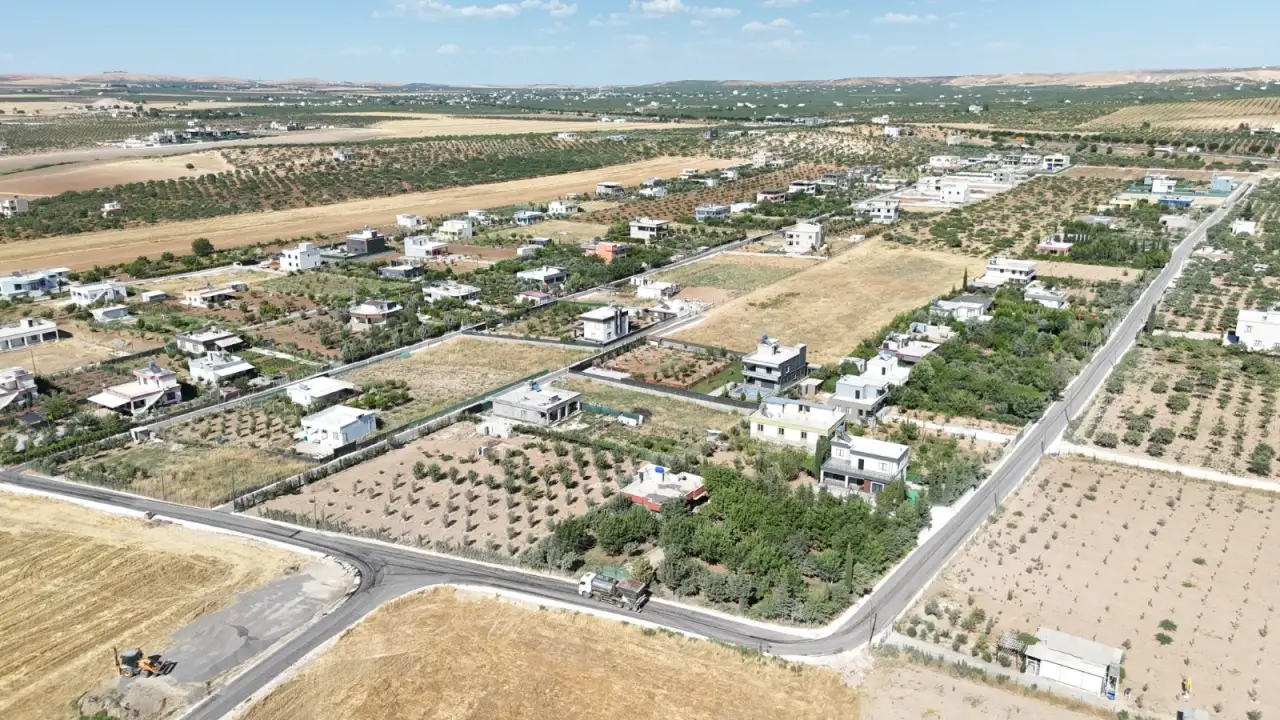 Şanlıurfa'nın Kırsal Mahallelere Toz Sorunu Tarihe Karıştı