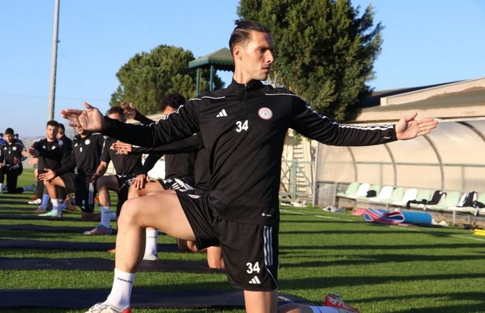 Karaköprü Belediyespor'da Şampiyonluk Yolunda Kritik Kamp Dönemi