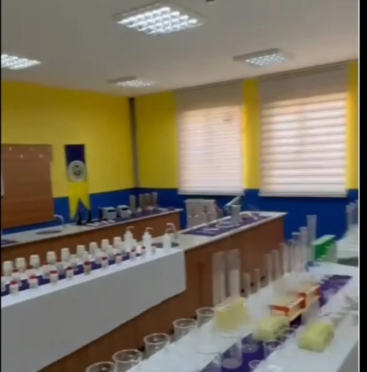 Siverek'te Bilimin Işığı Yandı: Fenerbahçeli Doktorlardan Anadolu Lisesi'ne Anlamlı Destek