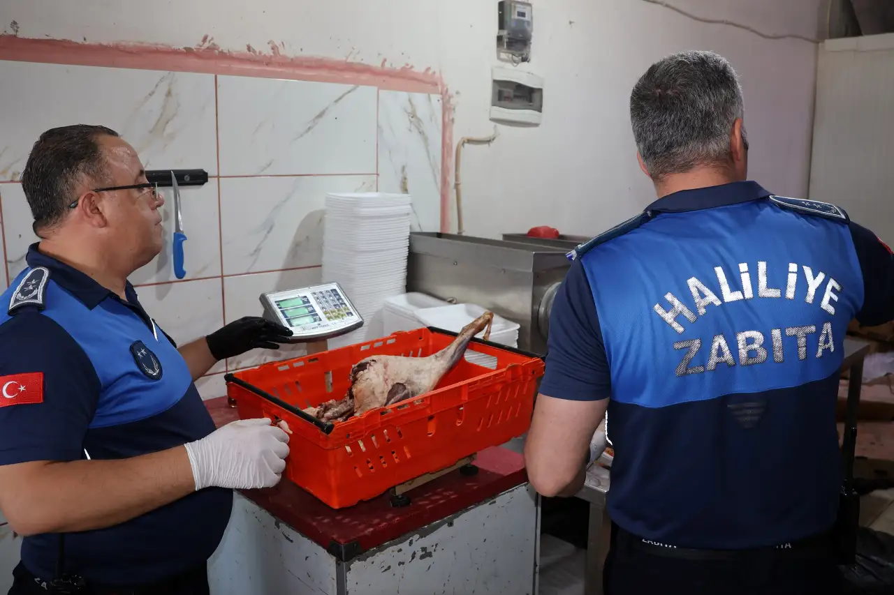 Haliliye’de 315 Kilogram Bozuk Et Ele Geçirildi