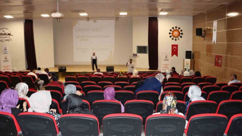 Belediyesi Personeline Beden Dili ve Diksiyon Eğitimi