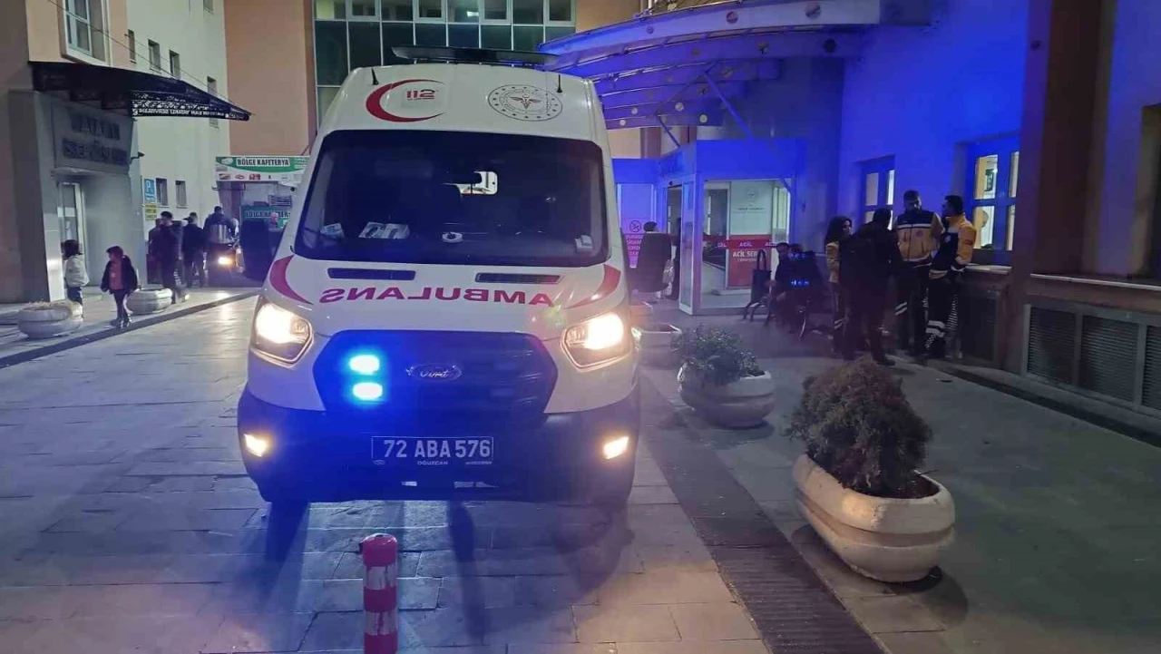 Otomobilin Çarptığı Yaşlı Kadın Yaralandı