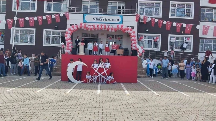 Adıyaman'da "Minik Eller Büyük Hayaller" Projesi ile Çocuklar Hem Öğreniyor Hem Eğleniyor