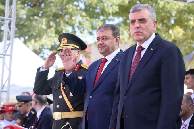 CUMHURİYETİN 100. YILI COŞKUYLA KUTLANDI