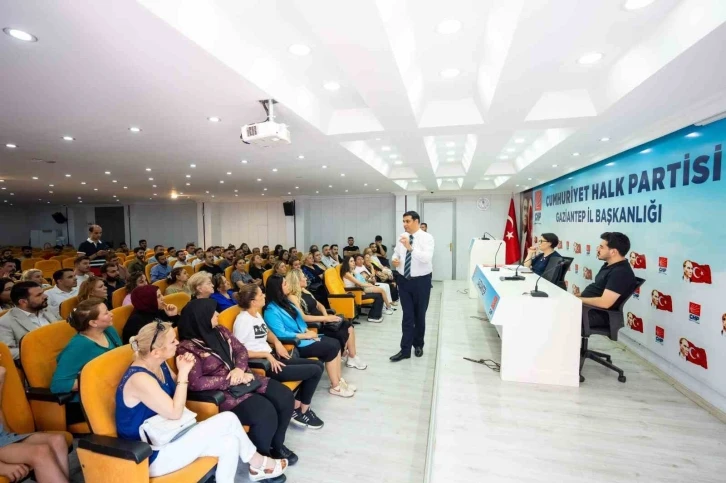 Şehitkamil’de Gece Gündüz Çalışmalarına Devam Ediyor