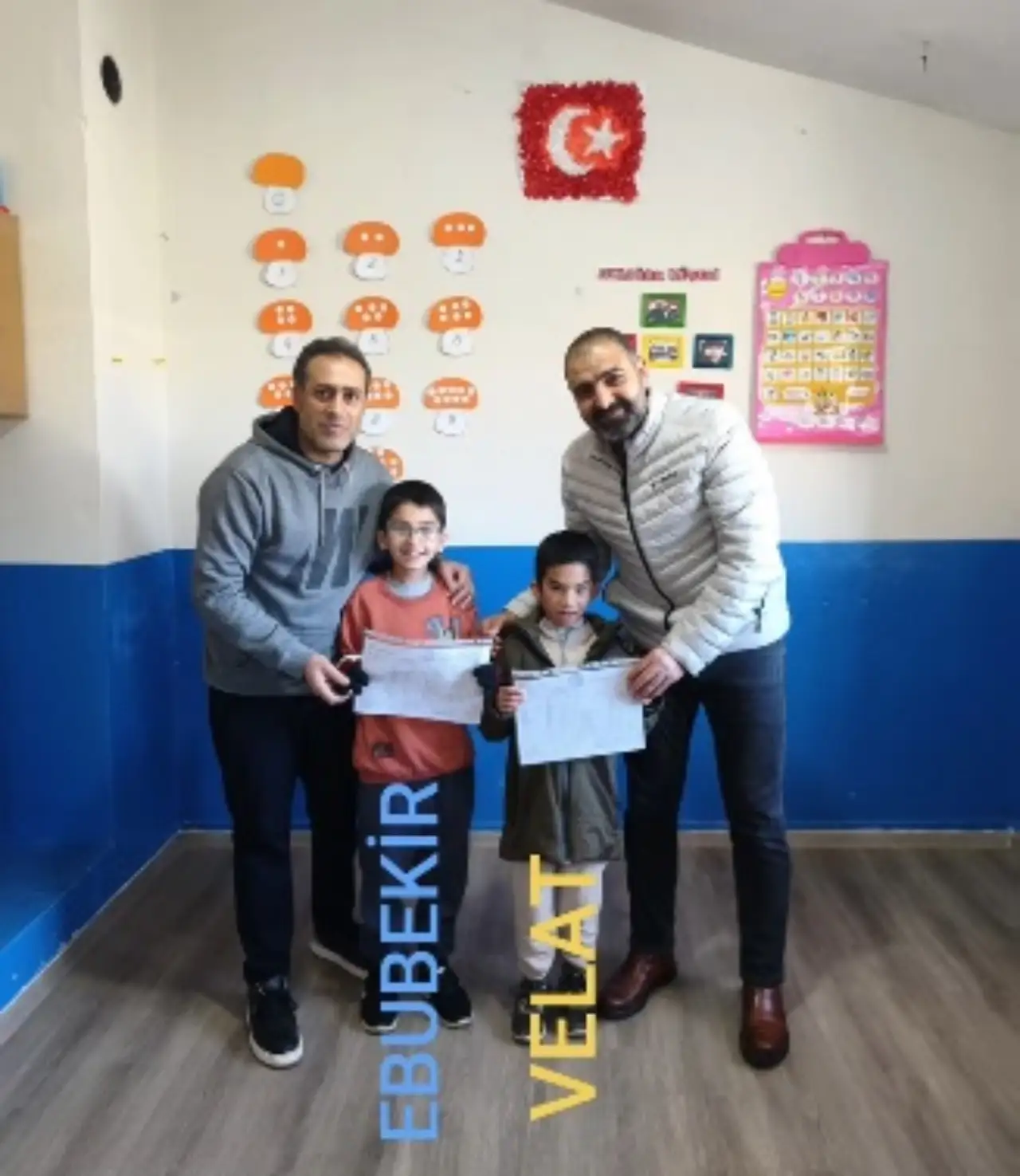 Siverek’te Gönüllere Dokunan Karne Töreni: Bayırözü’nde İki Özel Başarı Hikayesi!