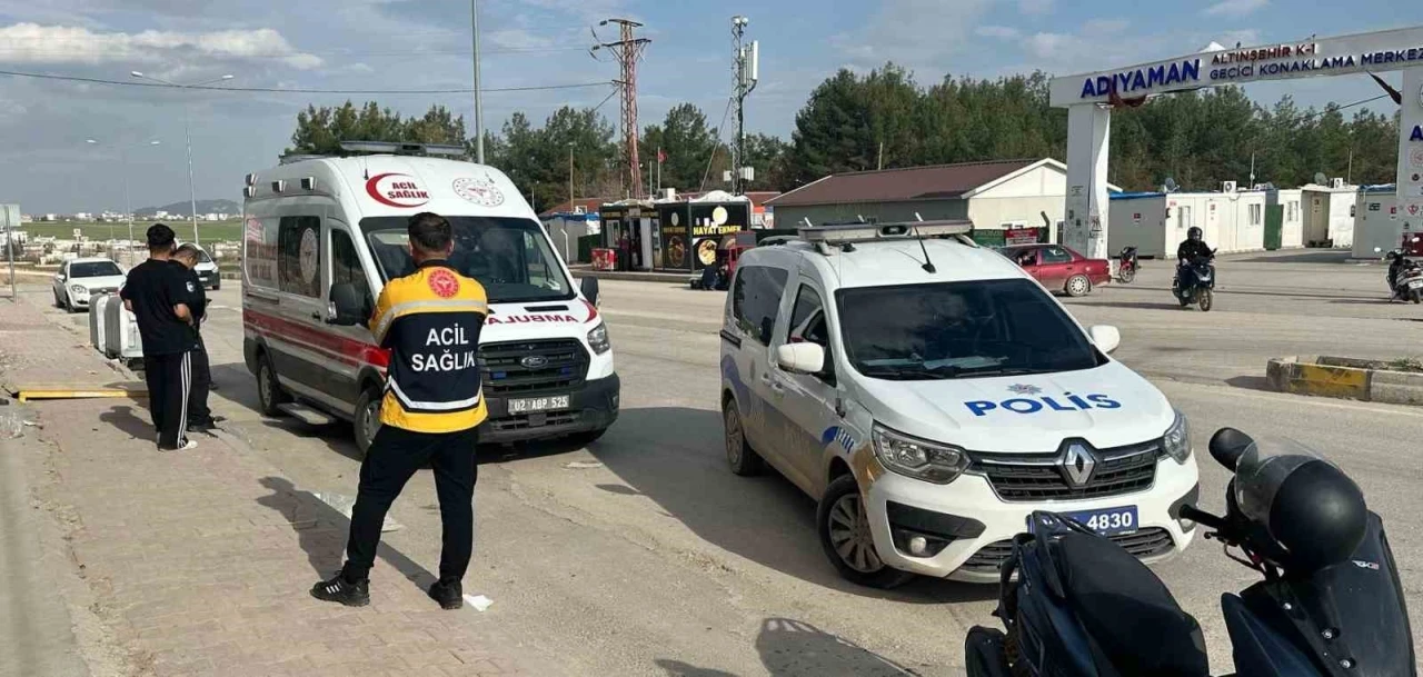 Bir Kişi 3. Kattan Atlamak İsterken Son Anda Kurtarıldı!