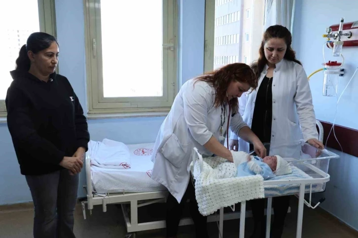 24 Haftalık Prematüre Bebek "Umut", Kök Hücre Tedavisiyle Yaşama Tutundu