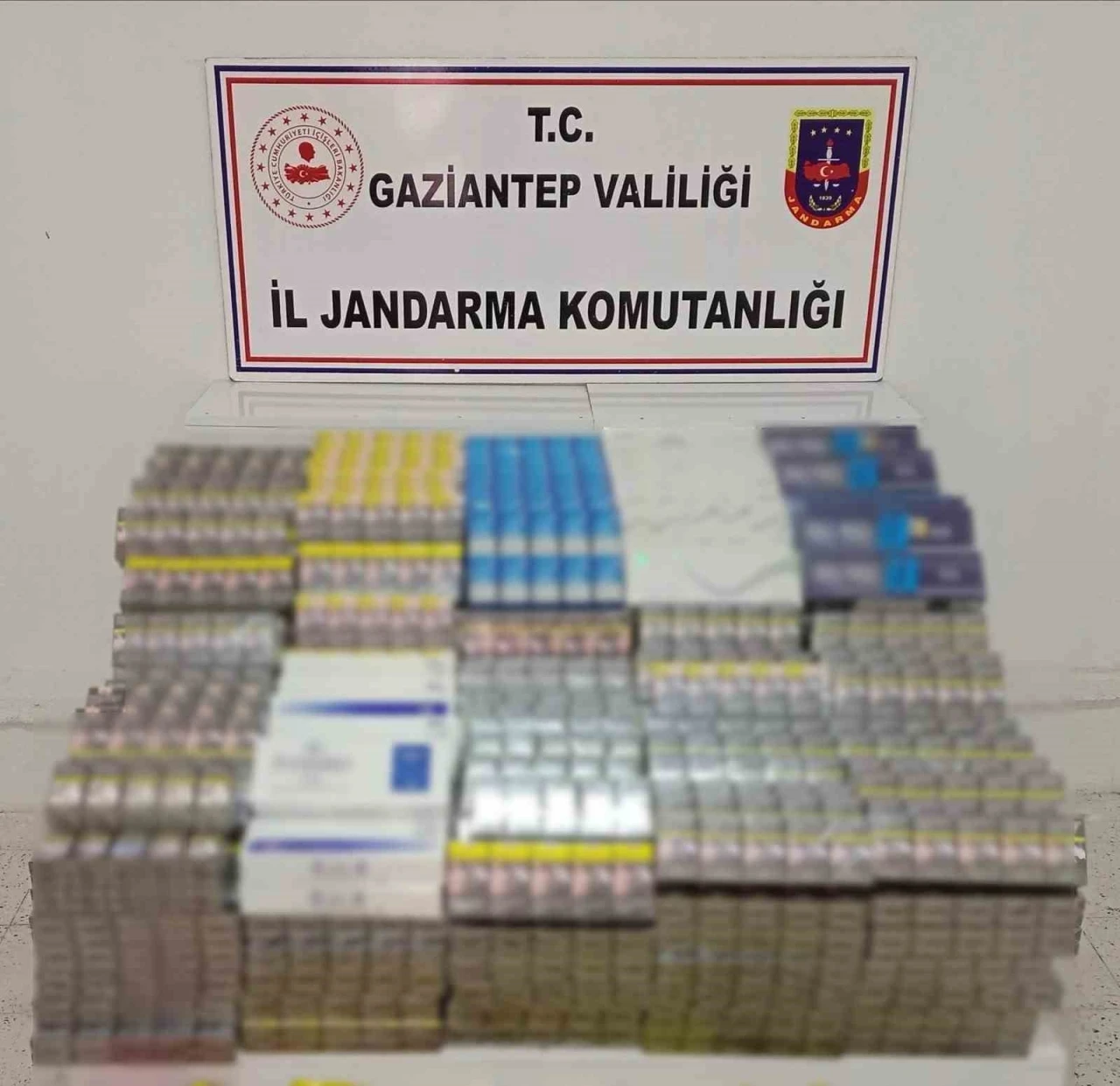  5,4 Milyon Liralık Kaçak Ürün Ele Geçirildi: 23 Gözaltı