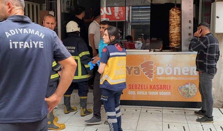 Adıyaman'da İş Yerinde Çıkan Yangında 2 Kişi Dumandan Etkilendi