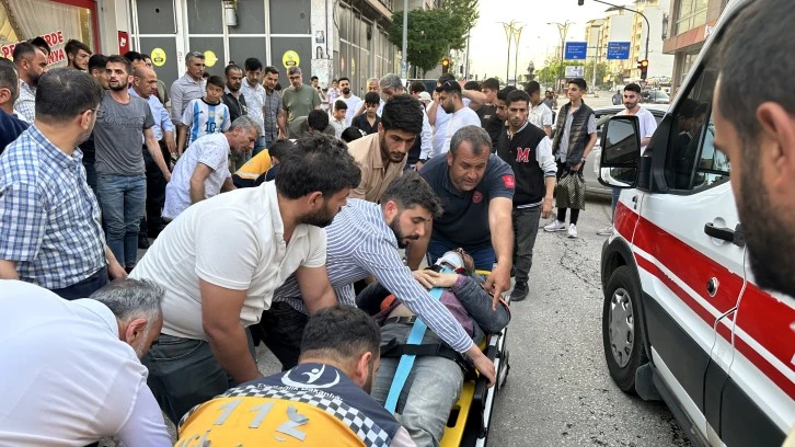 Adıyaman'da Trafik Kazası: Üç Kişi Yaralandı