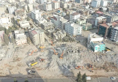 Adıyaman'da Zümrüt Apartmanı'nın Fenni Mesulü Tutuklandı