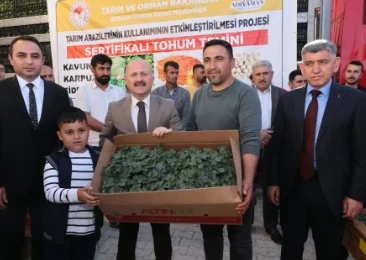 Adıyamanlı Çiftçilere 360 Bin Kavun ve Karpuz Fidesi Dağıtıldı