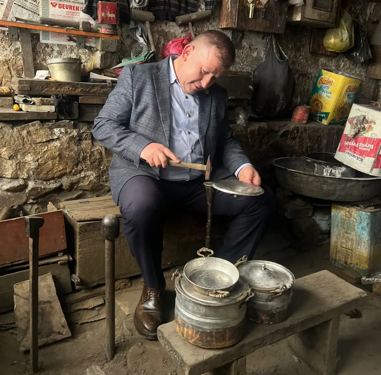 Ateşle Şekillenen Bir Asrın Hikayesi: Devrek&rsquo;te Kalaycılık Geleneğine Vefa Ziyareti
