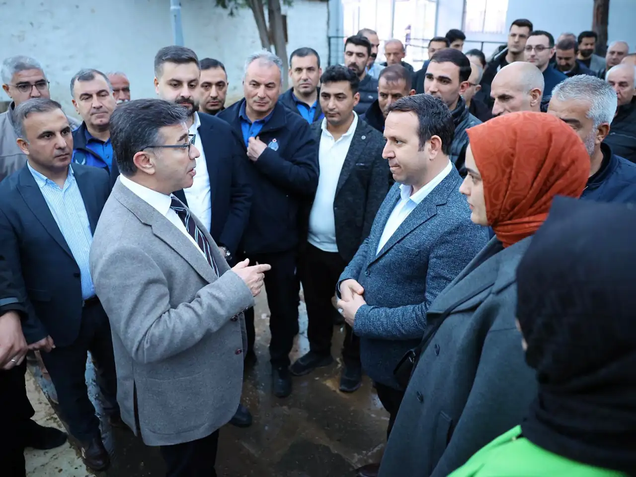 Başkan Bucak&rsquo;tan Kahraman Zabıta Ekibine Anlamlı Teşekk&uuml;r!