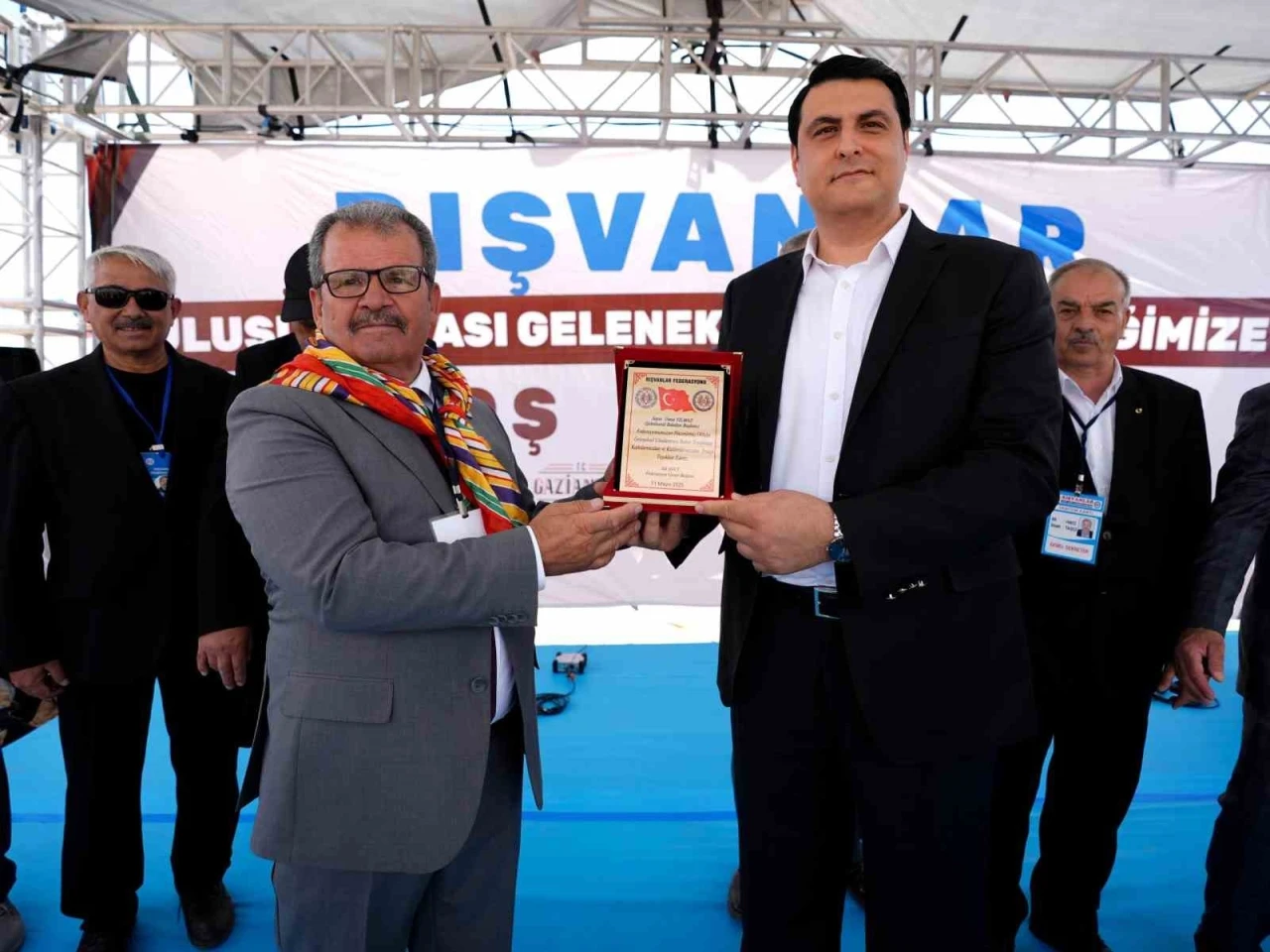 Başkan Umut Yılmaz’a Rışvanlardan Büyük Sevgi Gösterisi