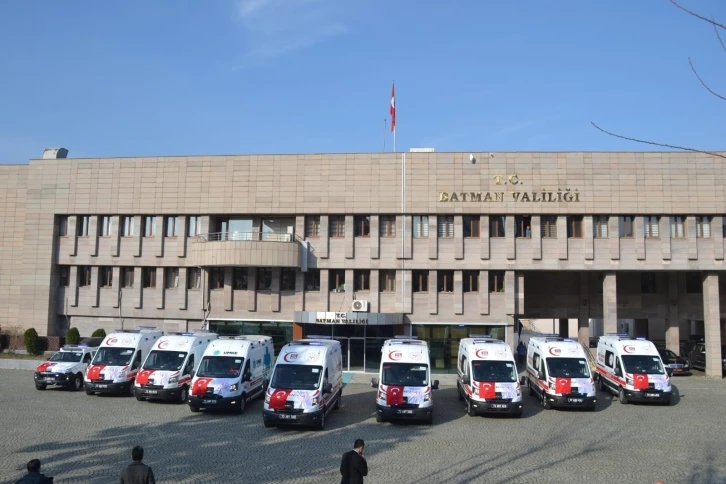 Batman'a Sağlık Alanında Büyük Takviye: 7 Yeni Ambulans ve 2 UMKE Aracı Hizmete Girdi