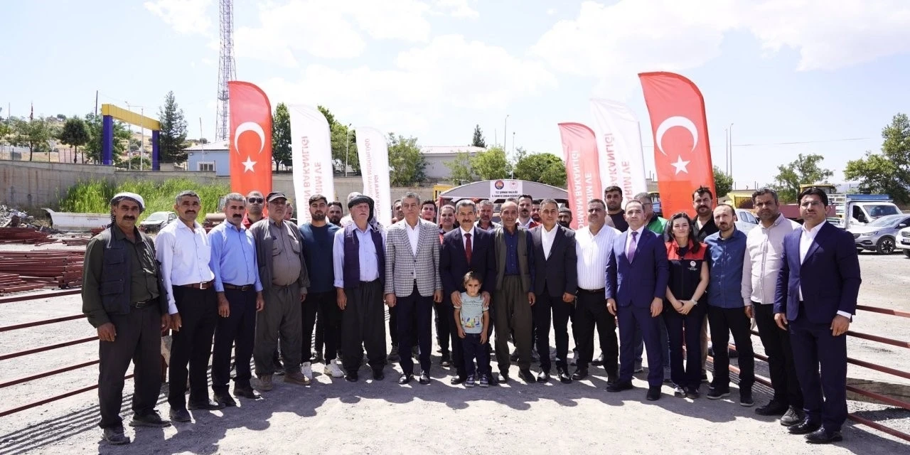  Çiftçilere 3 Milyon TL’lik Makine ve Ekipman Desteği