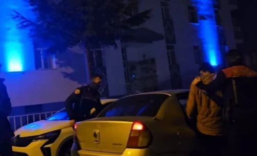 Çorum'da Bekçilerin Kovalamacası: Kaçarken Yakalanan Kişi 5 Suçtan Aranıyormuş