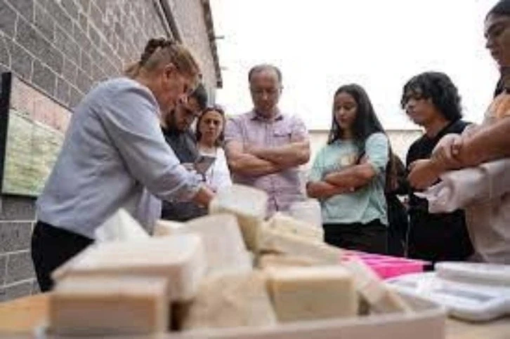 Diyarbakır'da Eğitimcilerin Stres Atma Yöntemi: Sabun Yapımı