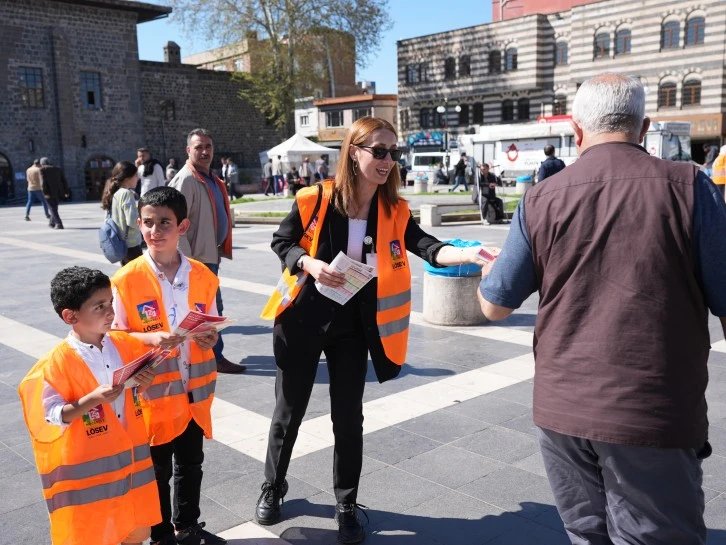 Diyarbakır'da LÖSEV "Ramazan Bağışlarınızla Önce Çocuklar İyileşsin" Etkinliği