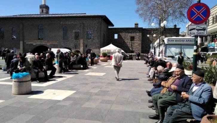 Diyarbakır'da Yaşlı Nüfusun Mutluluk Haritası