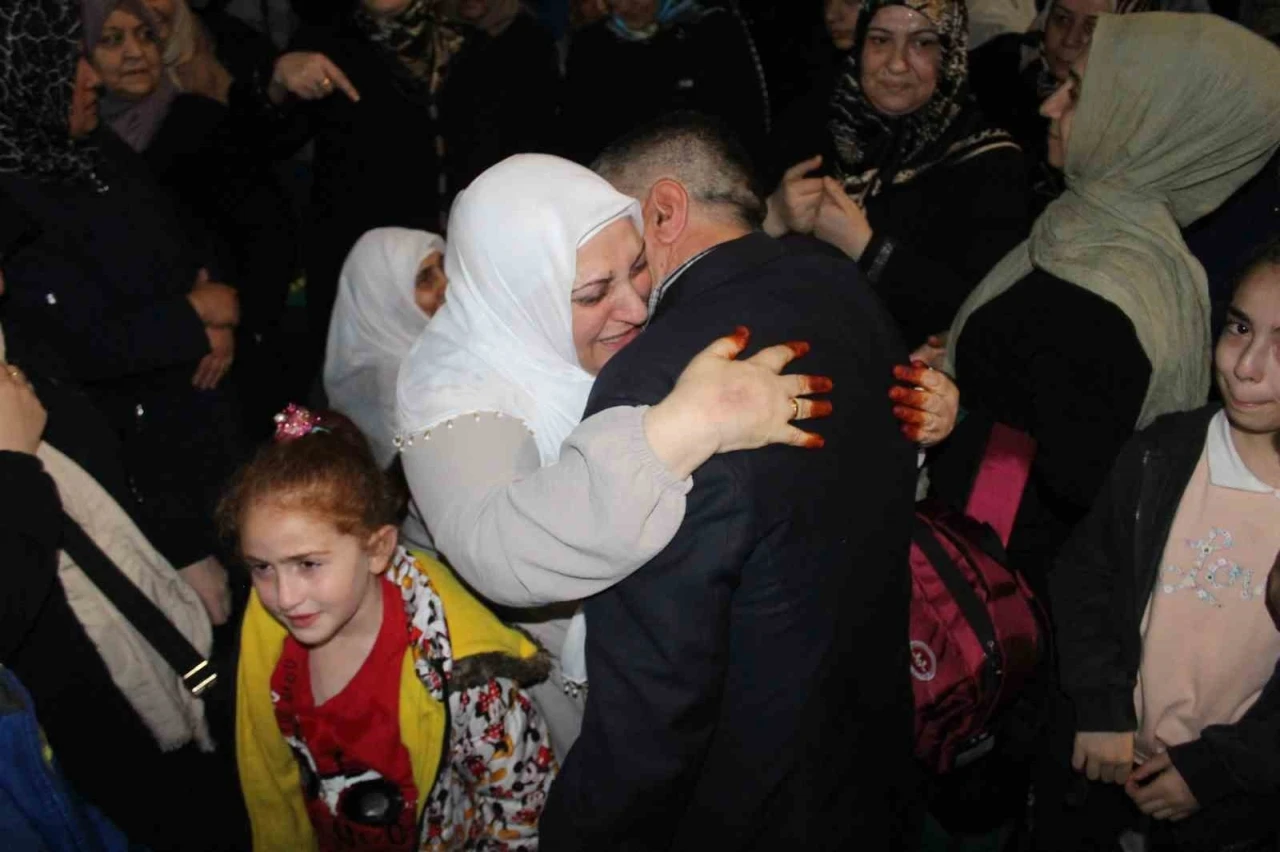 Duygusal Uğurlama: Hacı Adayları Kutsal Topraklara Dualarla Yola Çıktı