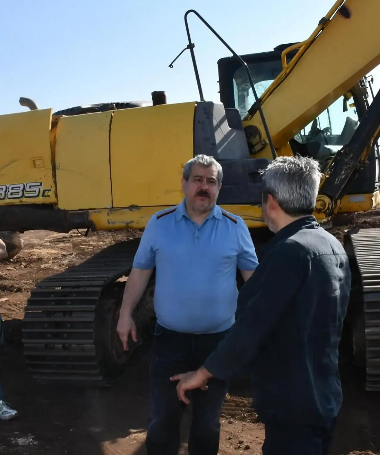 Fatih Mehmet Bucak Kendi Köyünde Buğday Hasadına Katıldı