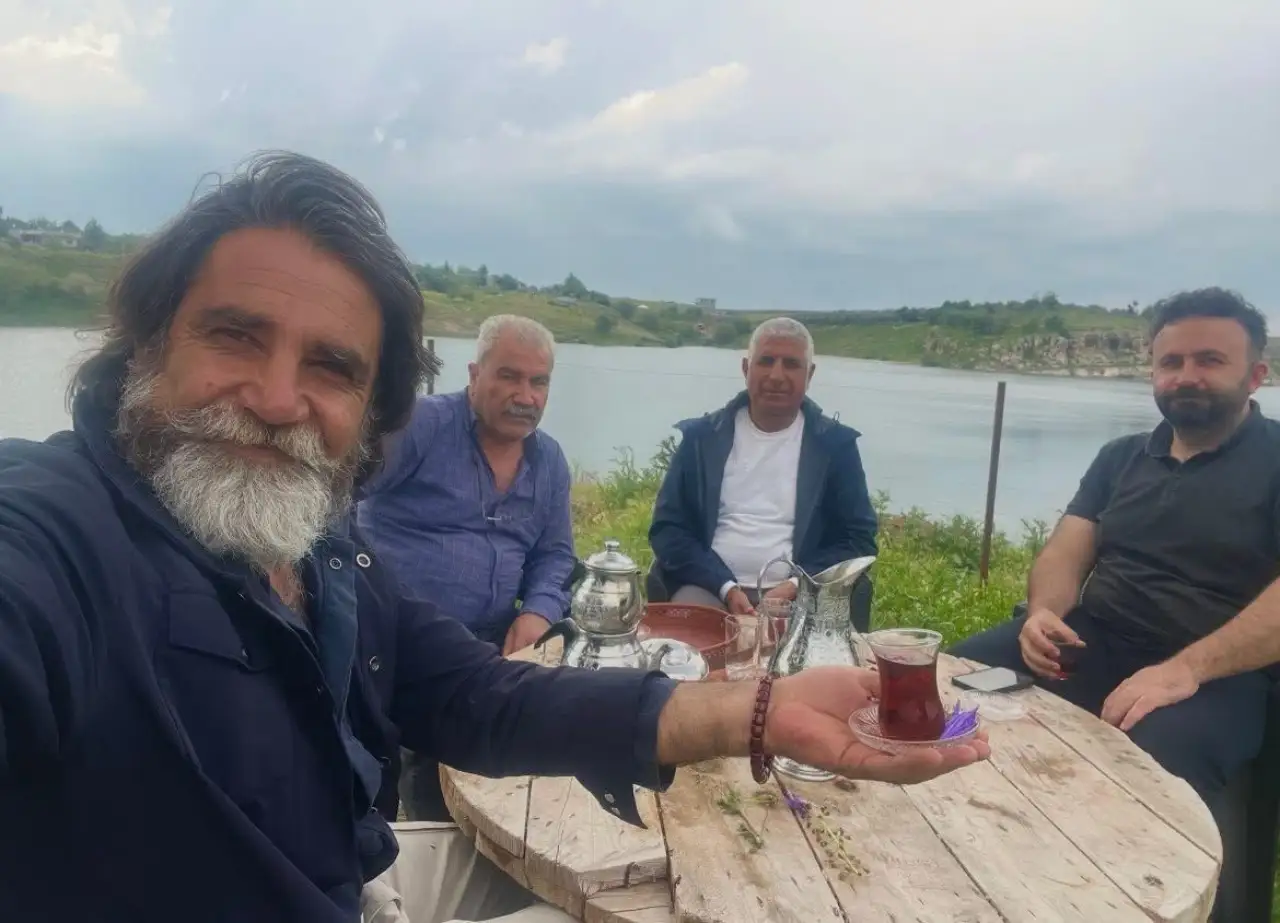 Fırat&rsquo;ın Saklı Florası Mercek Altında: Sedat Kıran Doğanın İzini S&uuml;r&uuml;yor