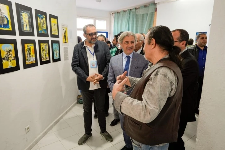 GAÜN’lü Akademisyenin Tunus'taki Sergisi Büyük İlgi Gördü
