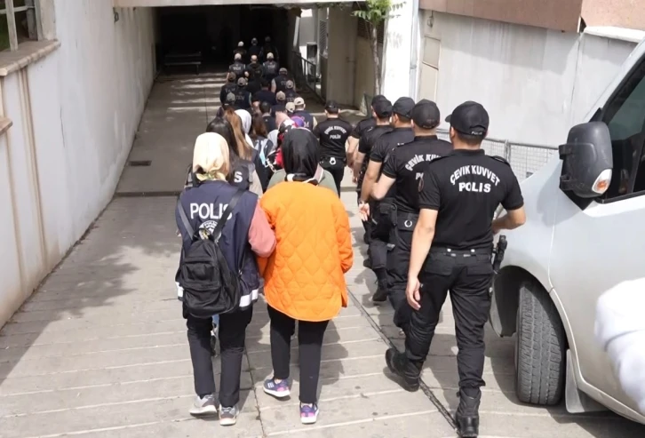 Gaziantep'te Geniş Çaplı FETÖ Operasyonu: 20 Şüpheli Gözaltında