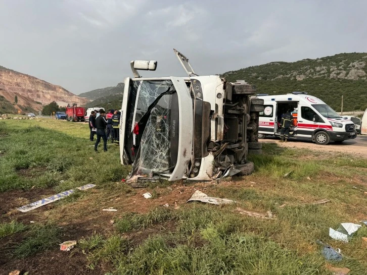 Gaziantep'te Midibüs Kazası: 10 Yaralı