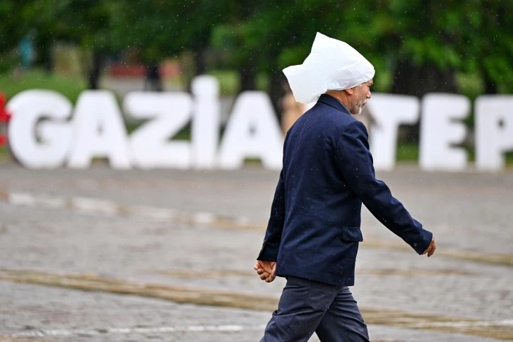 Gaziantep'te Sağanak Sürprizi: Şehir Sular Altında